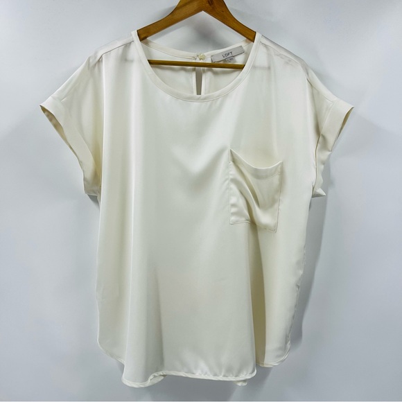 Loft Cream Short Dolman Cap Sleeve Work Career Satin Feel Silky Top Pocket Sz XL - Picture 1 of 6